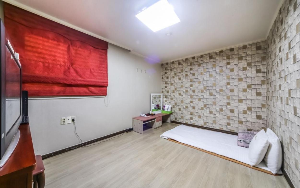 J Motel Gwangalli ปูซาน ภายนอก รูปภาพ